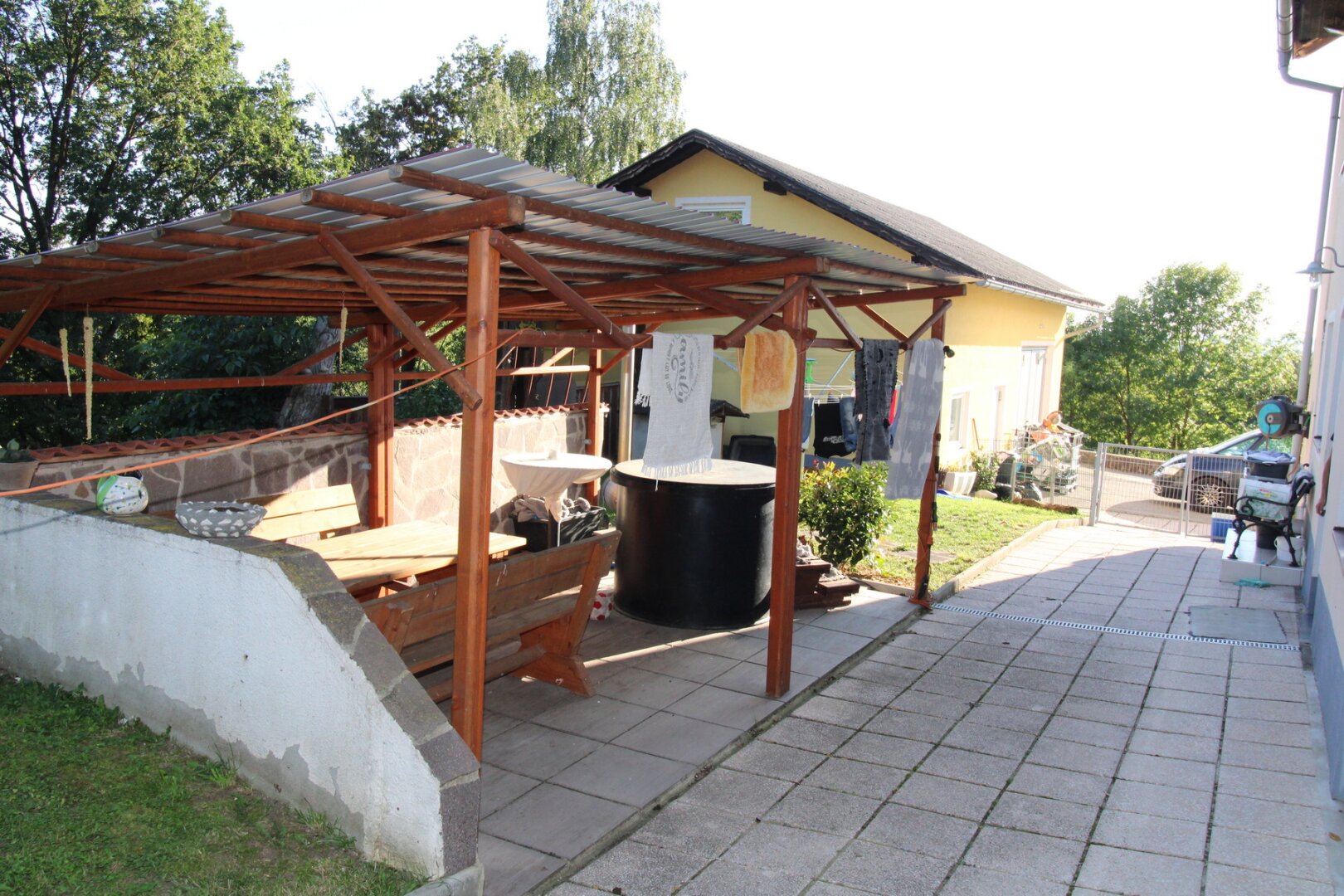 Sacherl/kleine Landwirtschaft in St. Agatha mit ca. 3 Hektar auch für Pferdehaltung geeignet