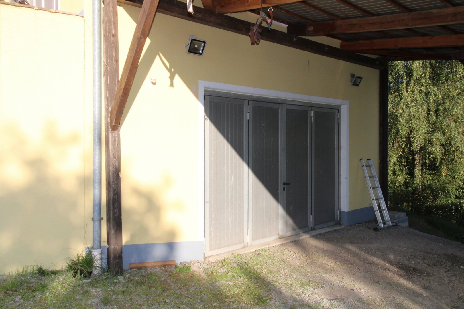 Sacherl/kleine Landwirtschaft in St. Agatha mit ca. 3 Hektar auch für Pferdehaltung geeignet