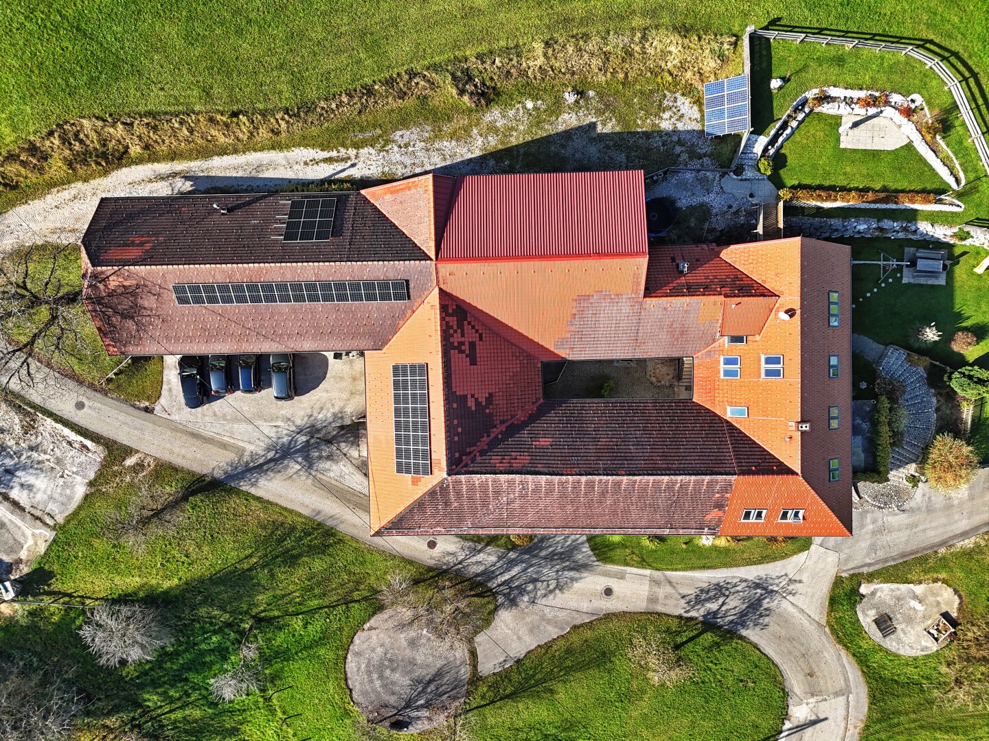 TRAUM-Bauernhof in PREMIUM-LAGE über der Nebelgrenze! Freiheit pur!