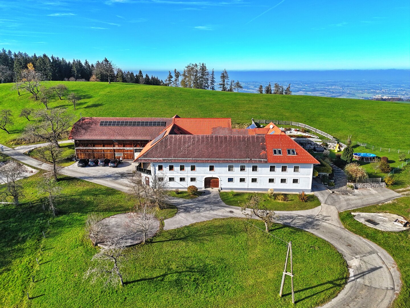 TRAUM-Bauernhof in PREMIUM-LAGE über der Nebelgrenze! Freiheit pur!