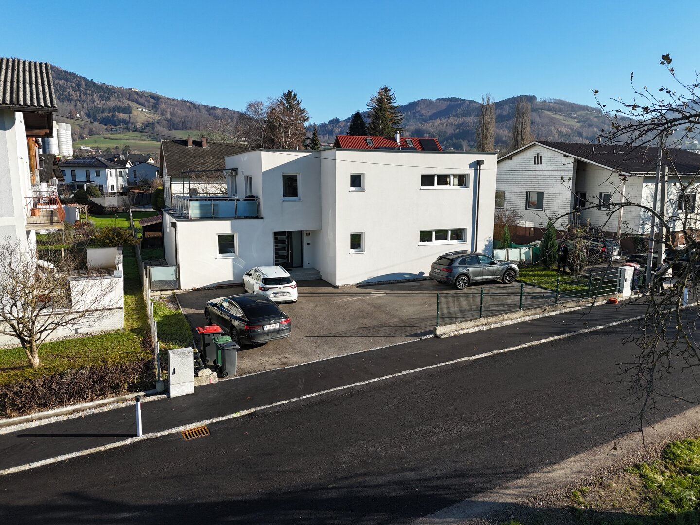 Modernes Haus mit 2 WohnEinheiten in Kirchdorf-Zentrum