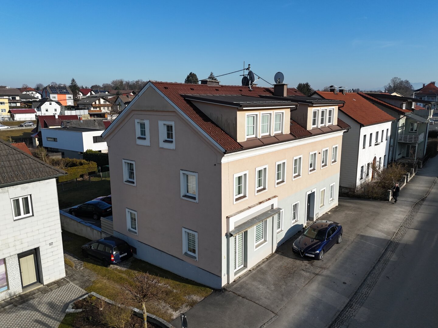 Zinshaus mit 6 Wohnungen und Abstellplätzen in Bad Hall