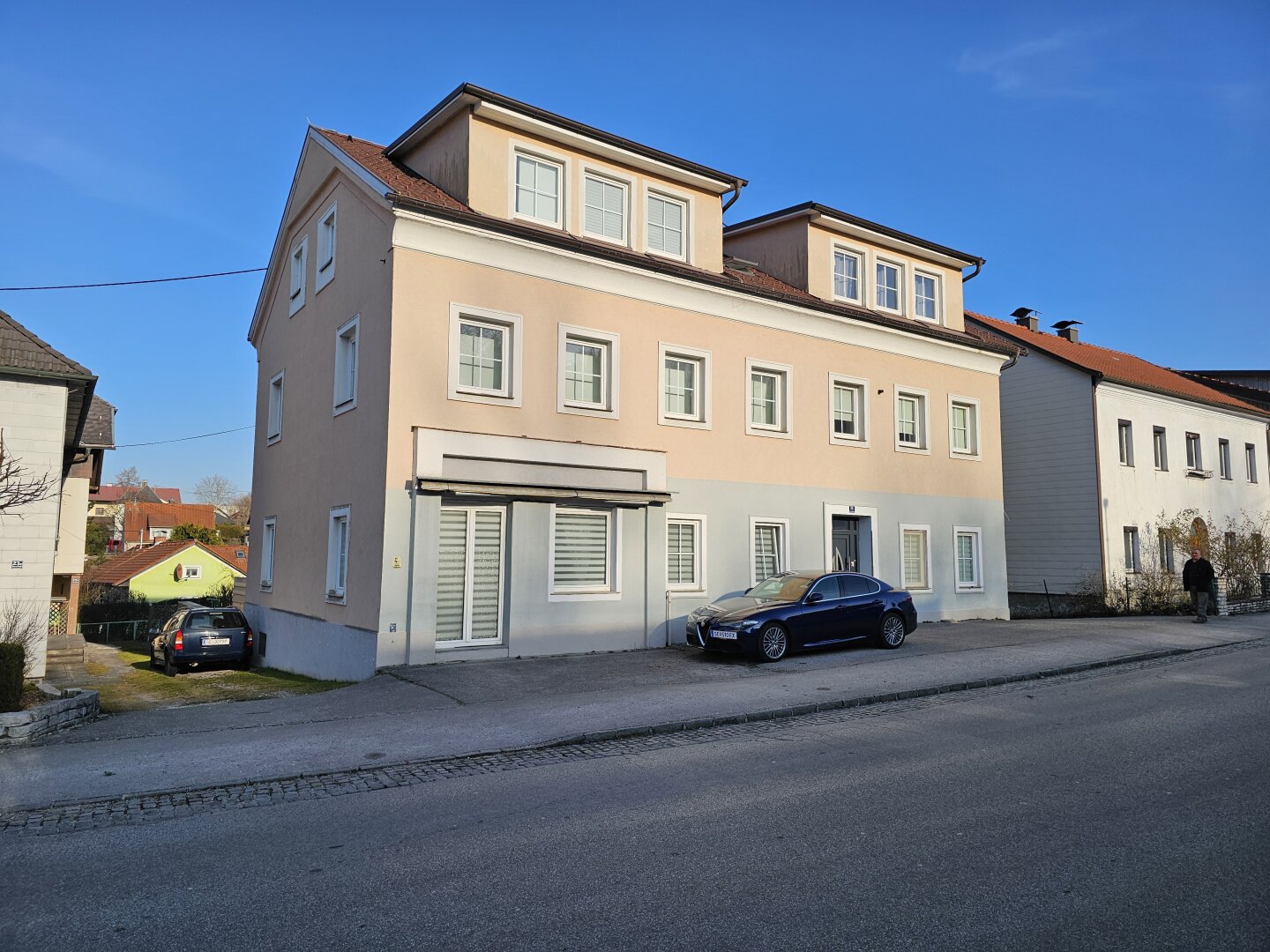 Zinshaus mit 6 Wohnungen und Abstellplätzen in Bad Hall