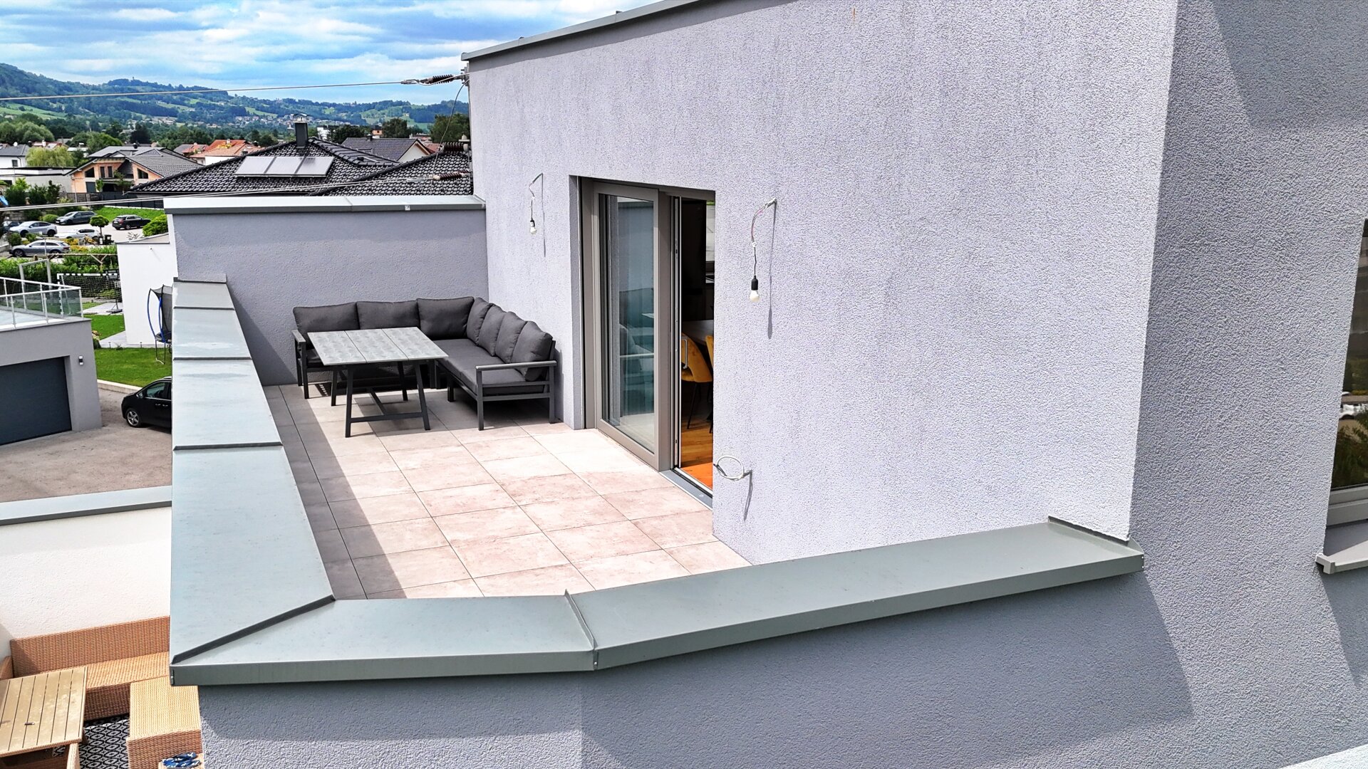 Große Terrasse/Balkon