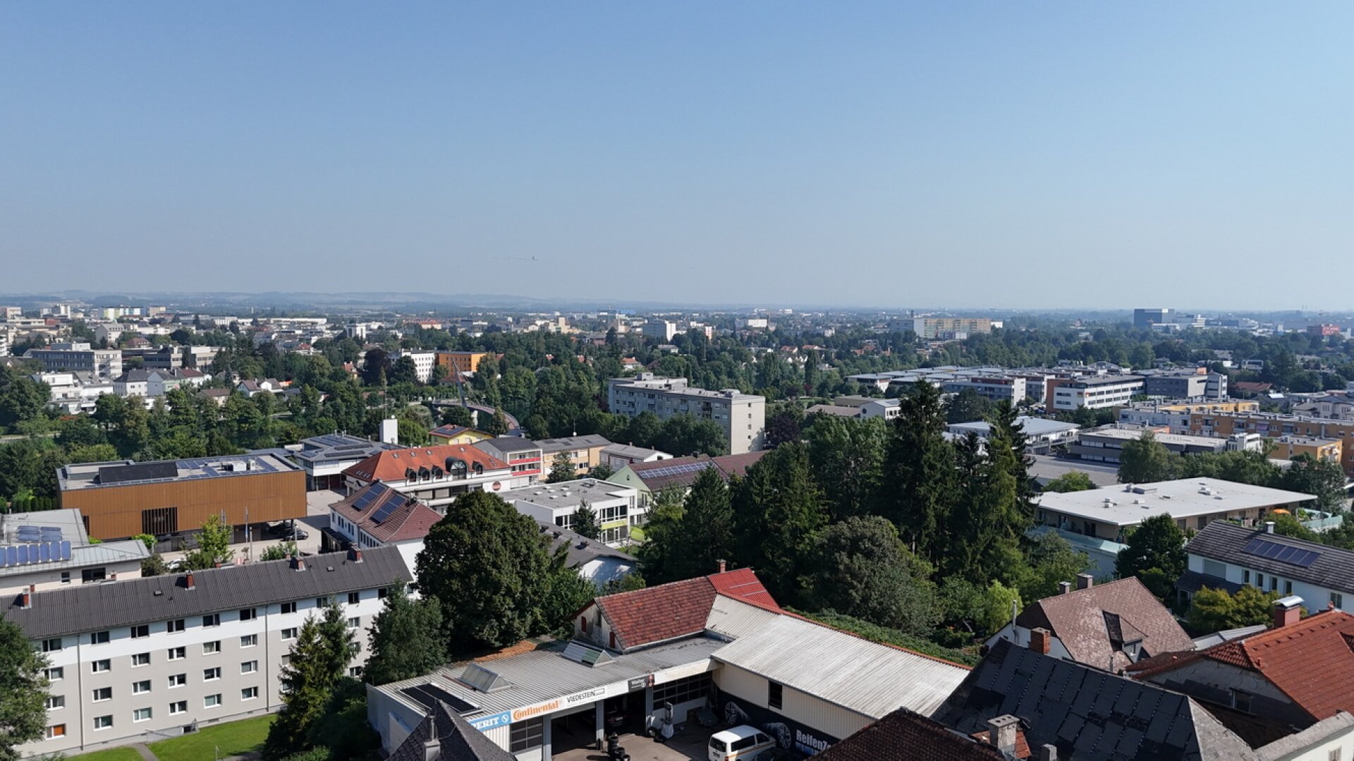 NEUE große Wohnung mit 3 SZ und 2 TG-Stellplätzen in Thalheim - Nähe 4600 Wels
