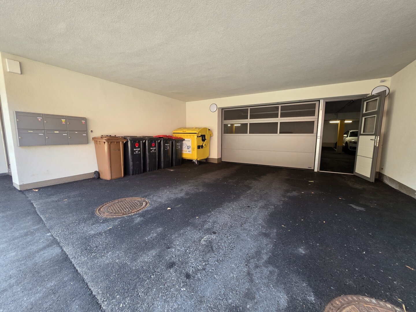 NEUE große Wohnung mit 3 SZ und 2 TG-Stellplätzen in Thalheim - Nähe 4600 Wels