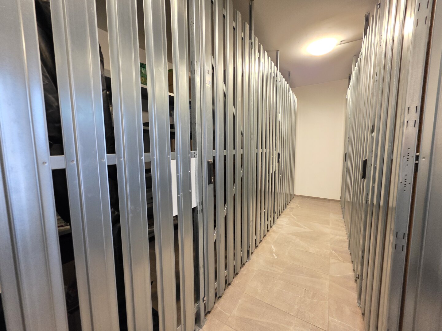 NEUE große Wohnung mit 3 SZ und 2 TG-Stellplätzen in Thalheim - Nähe 4600 Wels