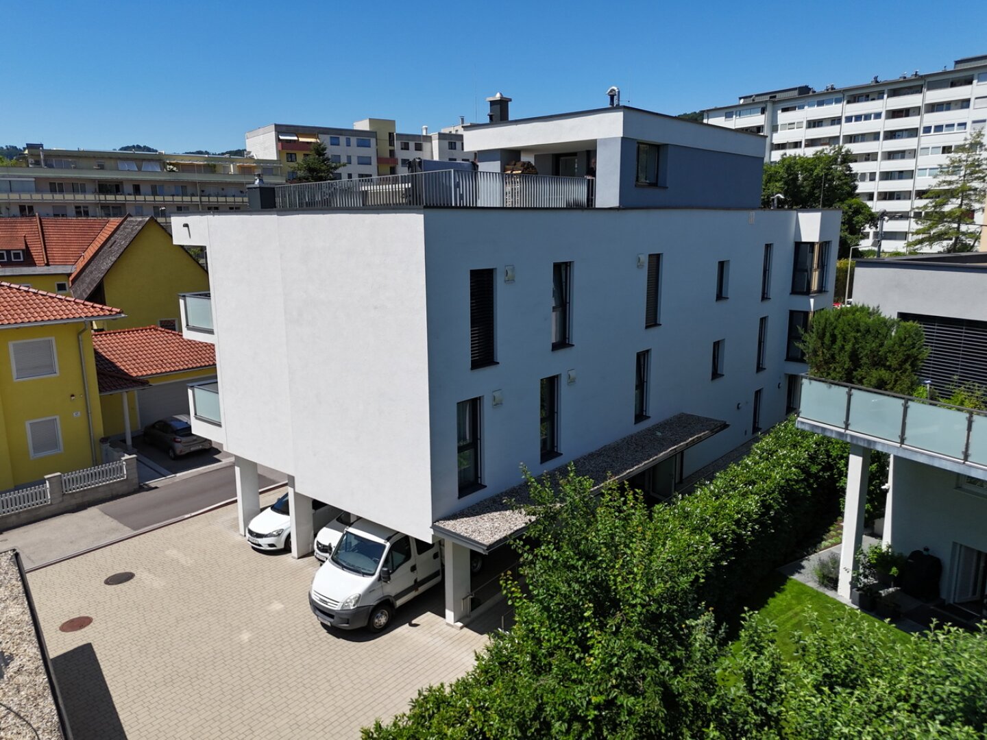 Drohne Gebäude-Rückseite