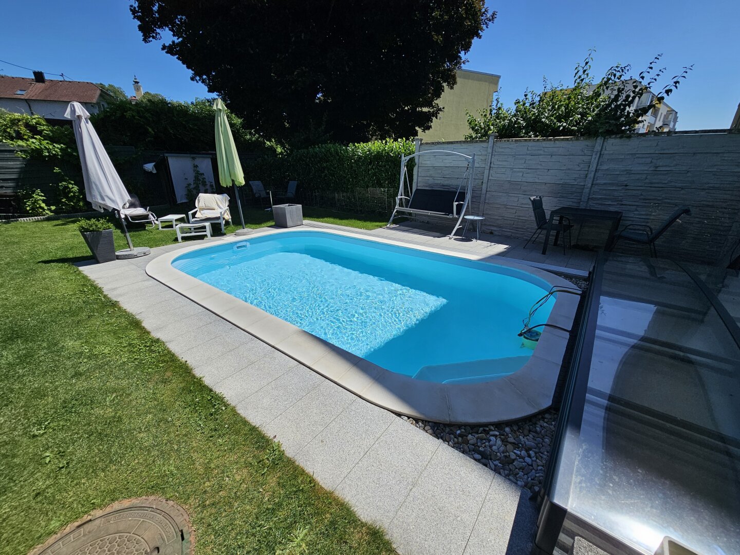 Pool im Allgemeinbereich/Garten