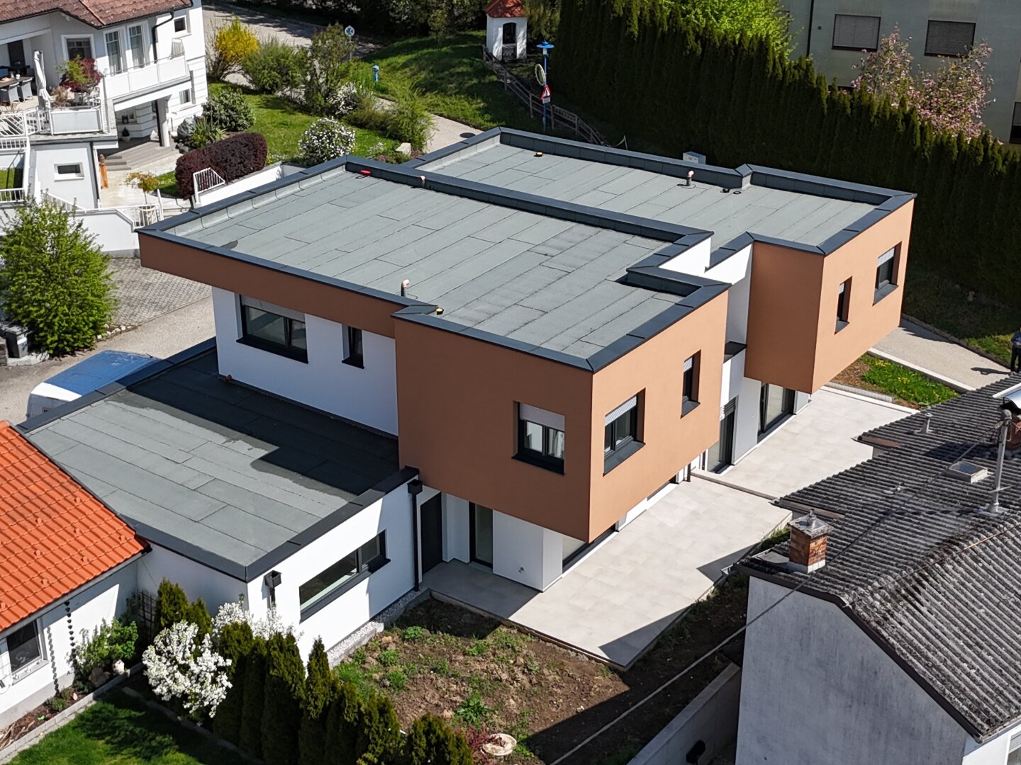 TRAUM-Doppelhaus mit Doppelgarage im Zentrum von Bad Schallerbach