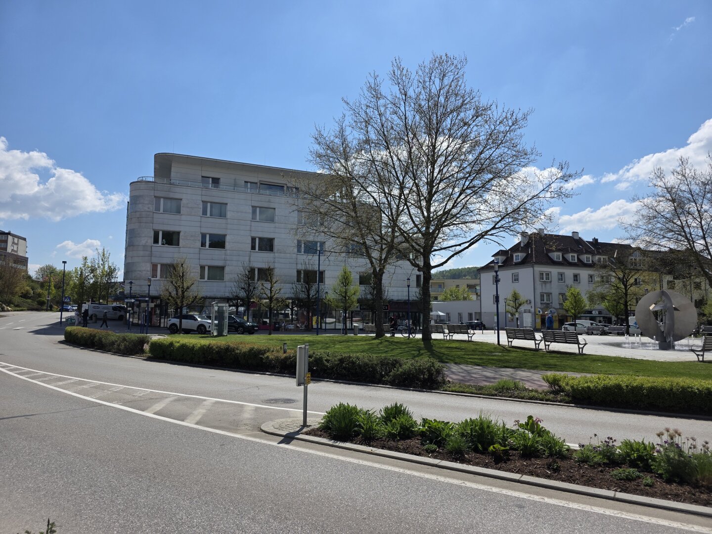 TRAUM-Doppelhaus mit Doppelgarage im Zentrum von Bad Schallerbach