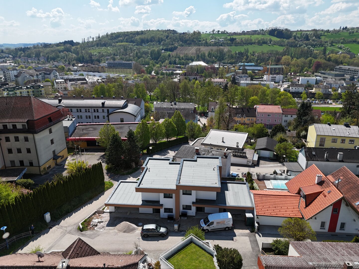 TRAUM-Doppelhaus mit Doppelgarage im Zentrum von Bad Schallerbach