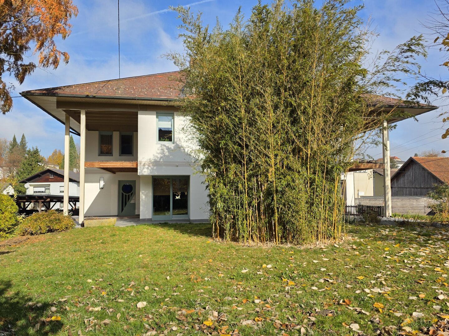 TRAUM-Garten mit Schwimmteich - großes Haus mit 3 Etagen (KG/EG/OG)