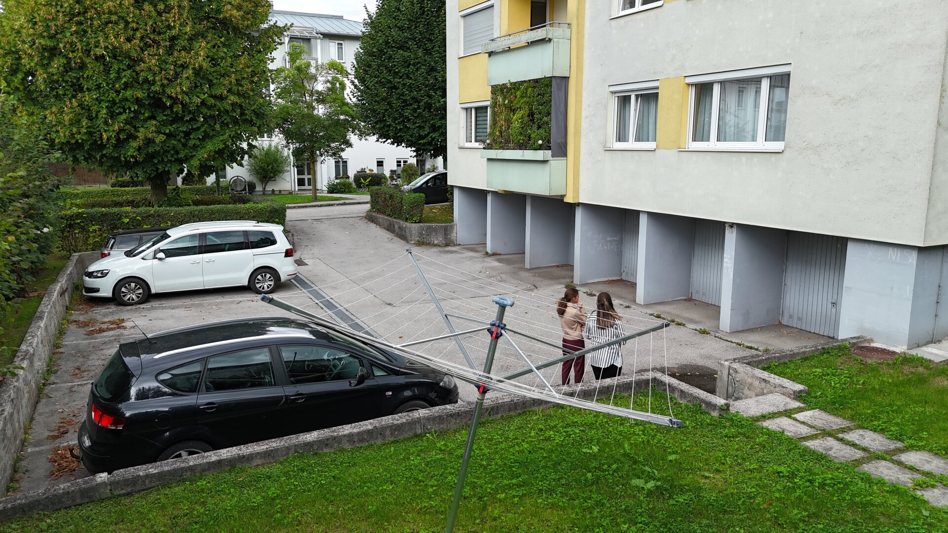 Parkplätze/Garagen