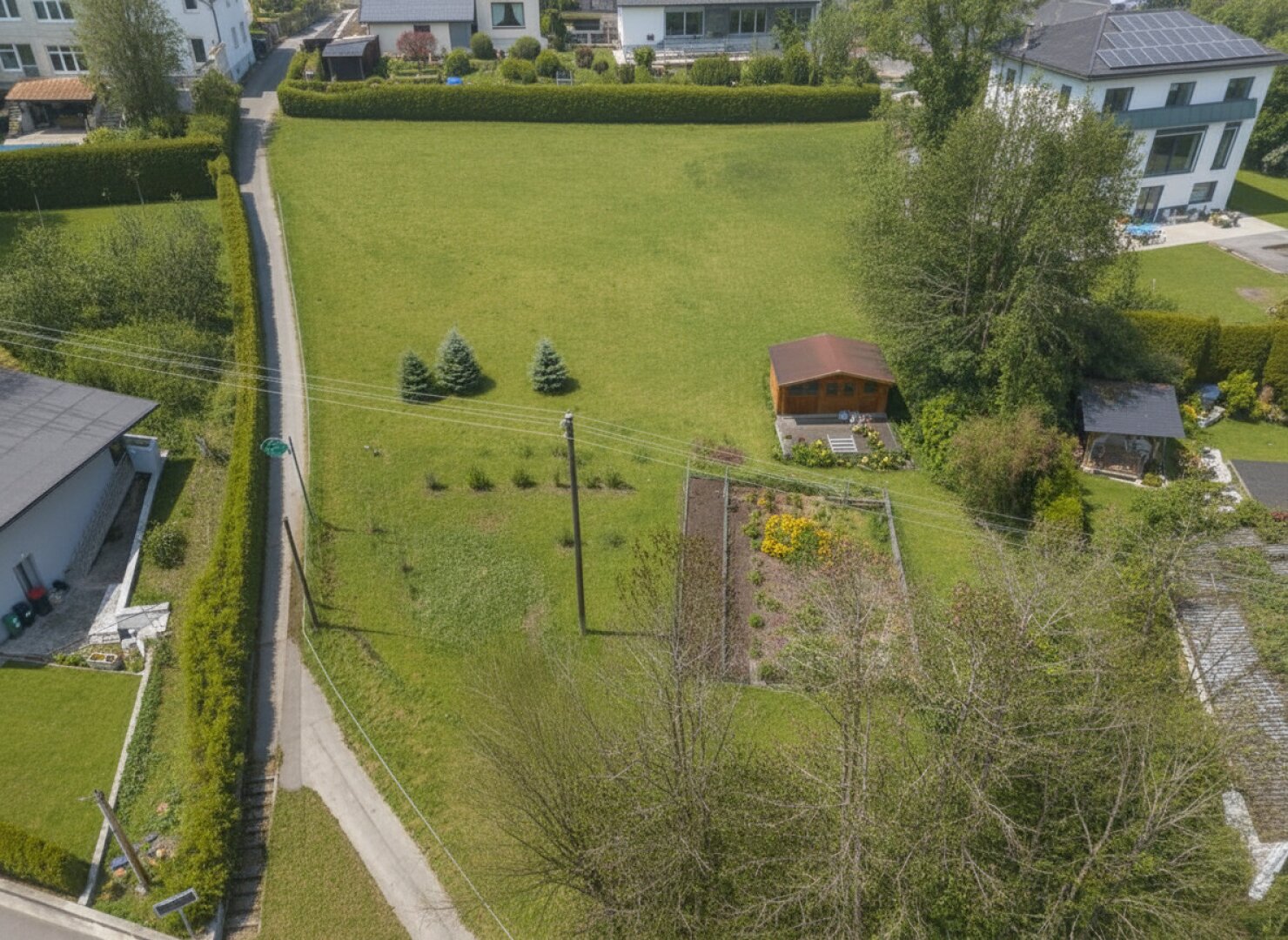 Großes Südhang-Grundstück in Ried/Traunkreis - auch teilbar