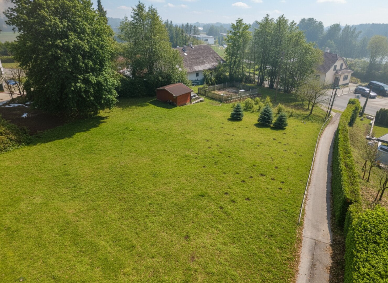 Großes Südhang-Grundstück in Ried/Traunkreis - auch teilbar