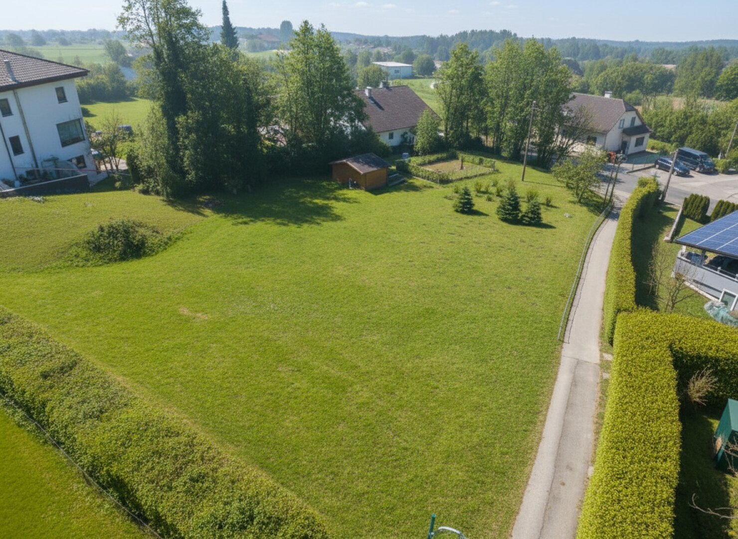 Großes Südhang-Grundstück in Ried/Traunkreis - auch teilbar