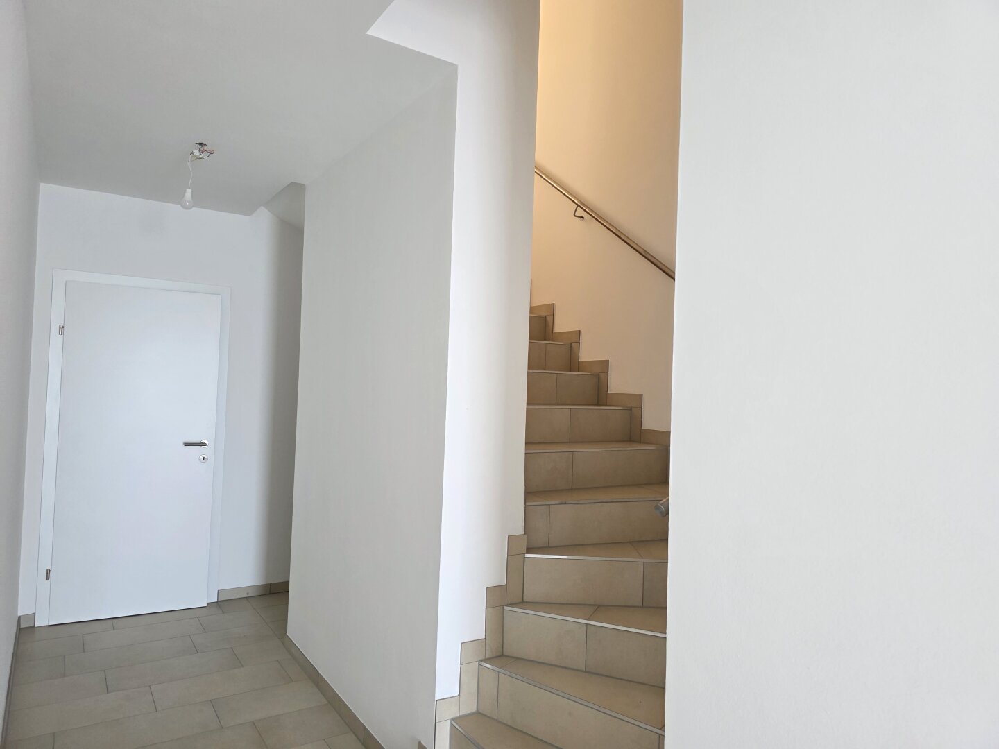 NEUE Doppelhaushälfte 3 Etagen mit PENTHOUSE-Terrasse in ruhiger Siedlungslage mit top Ausblick
