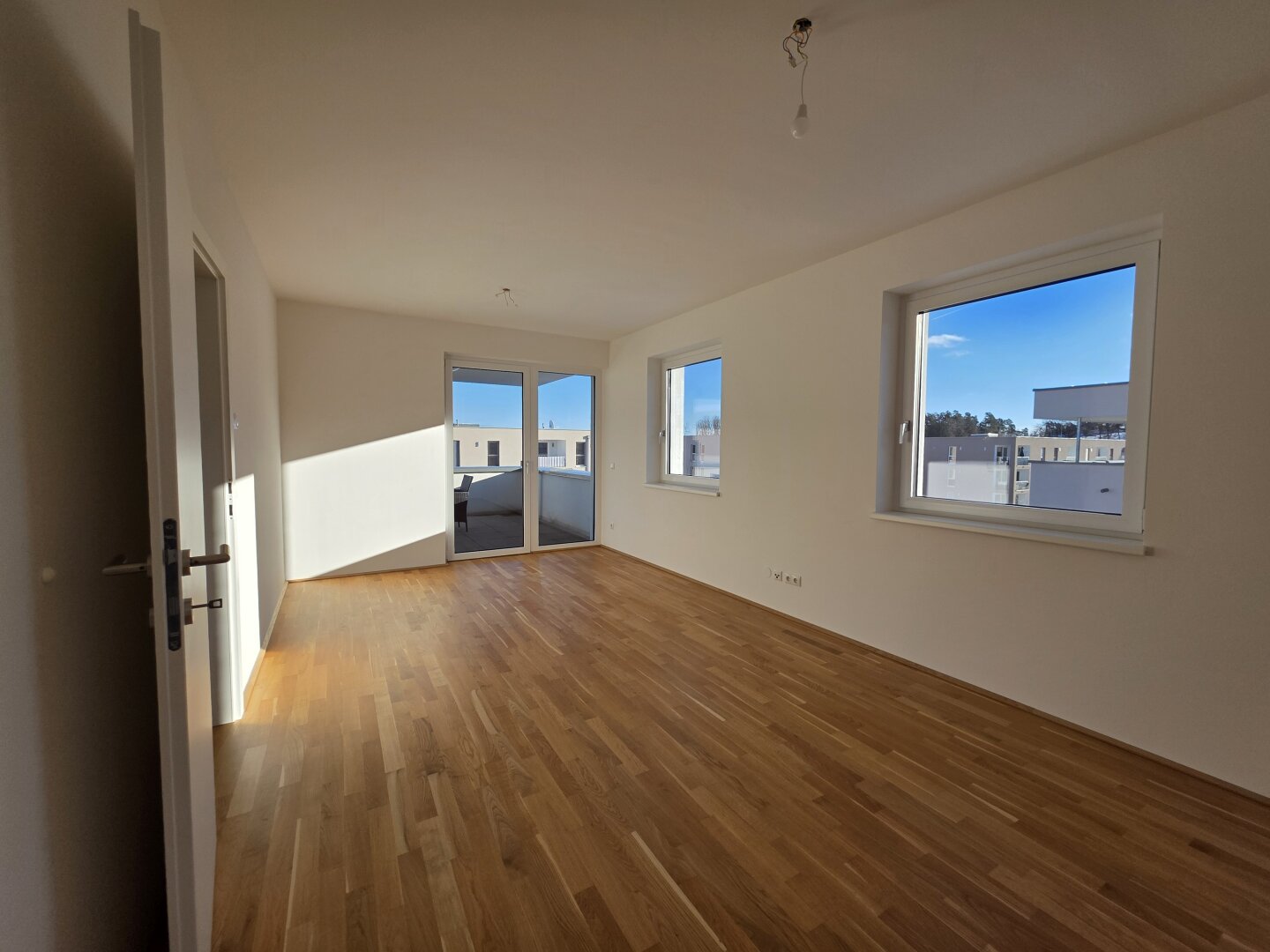 NEUE Doppelhaushälfte 3 Etagen mit PENTHOUSE-Terrasse in ruhiger Siedlungslage mit top Ausblick