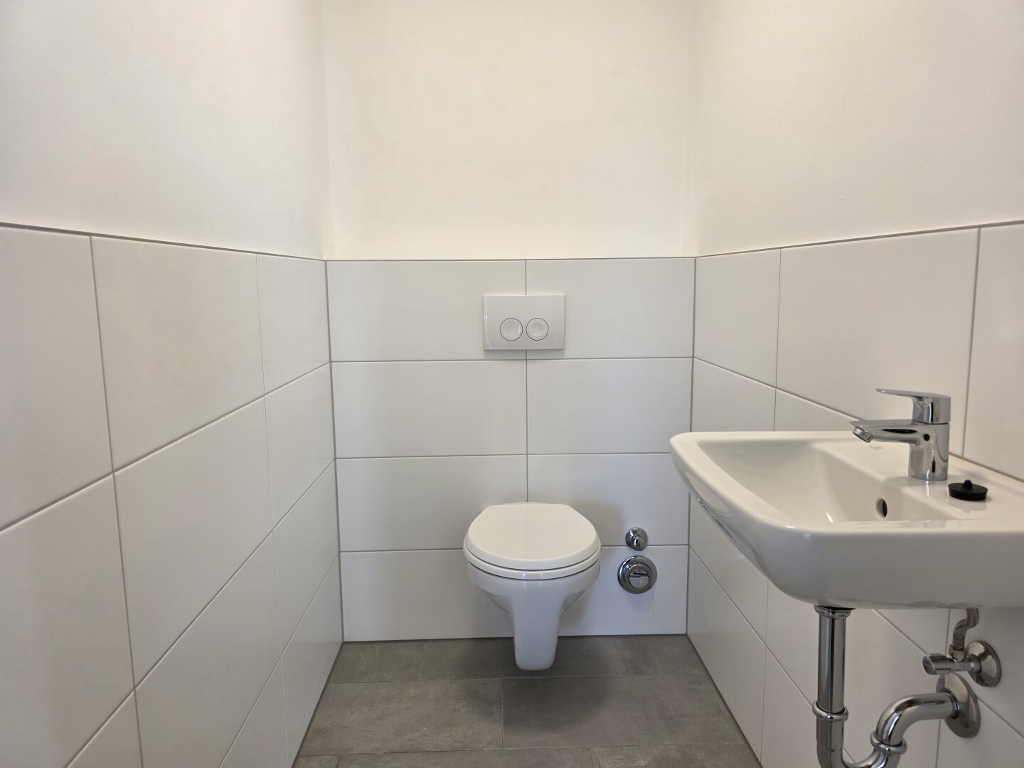 NEUE 3-Zi-Wohnung, Eferding-Zentrum, Balkon, Tiefgarage PROV.FREI
