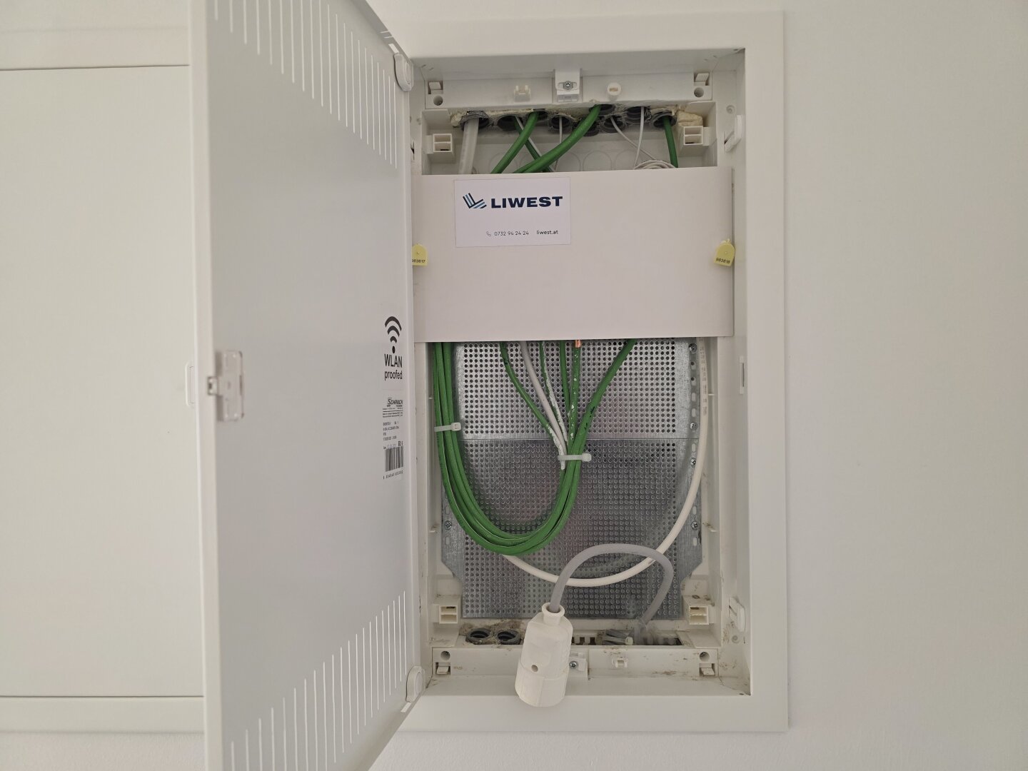 NEUE 3-Zi-Wohnung, Eferding-Zentrum, Balkon, Tiefgarage PROV.FREI