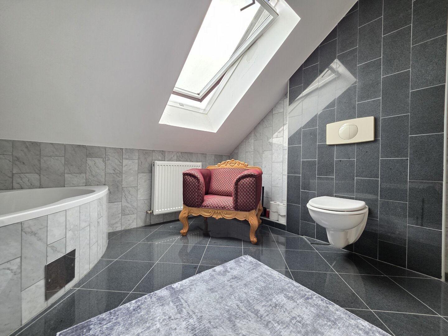 PREMIUM-Wohnhaus in Marchtrenk mit Doppelgarage, Balkon(e), Terrasse, Grillhaus, Keller!