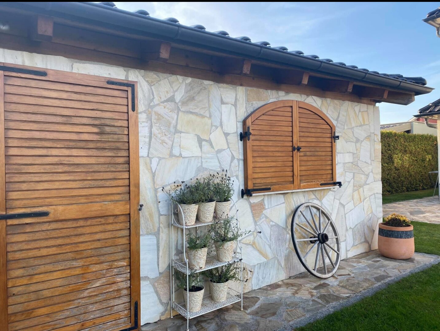 PREMIUM-Wohnhaus in Marchtrenk mit Doppelgarage, Balkon(e), Terrasse, Grillhaus, Keller!