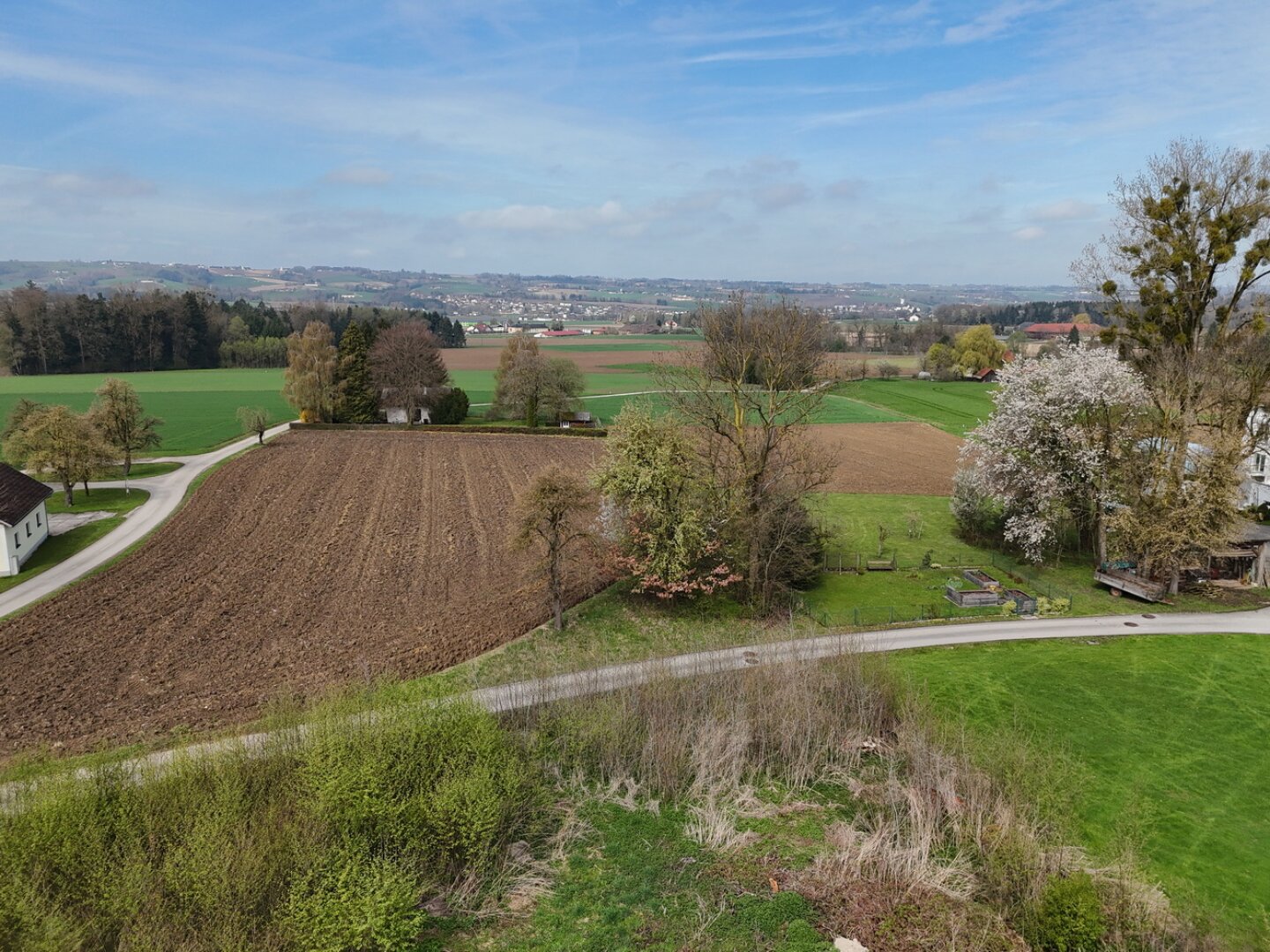 Ausblick nach Wartberg und die umliegenden Felder