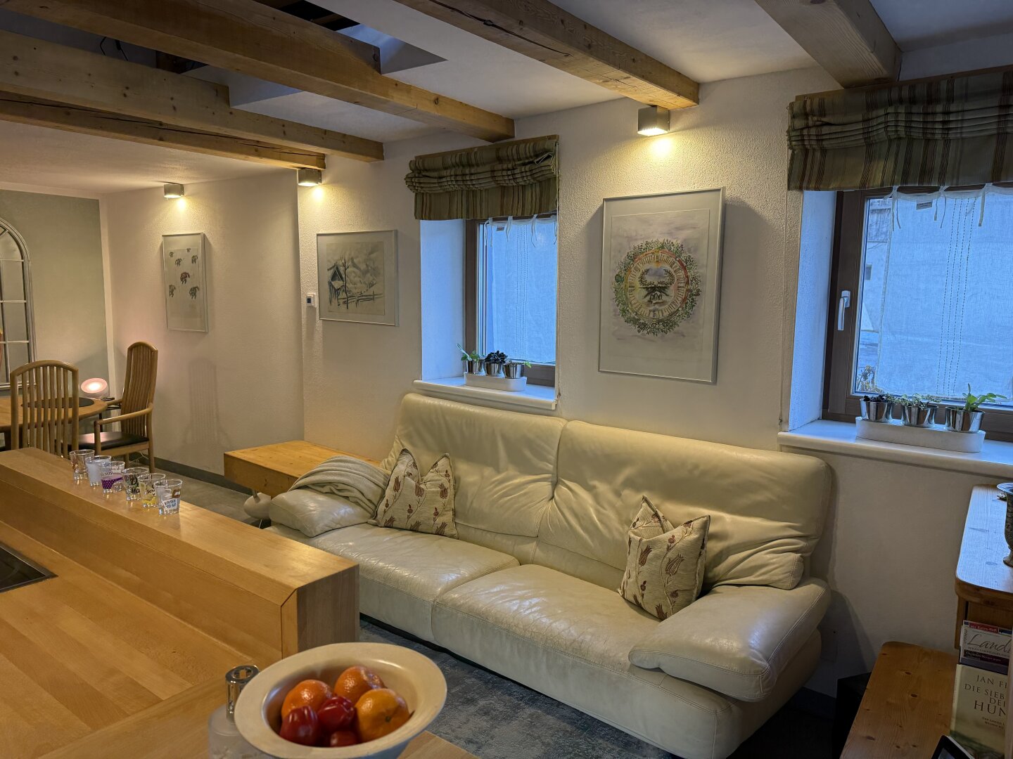 Küche-Wohnbereich, Couch EG