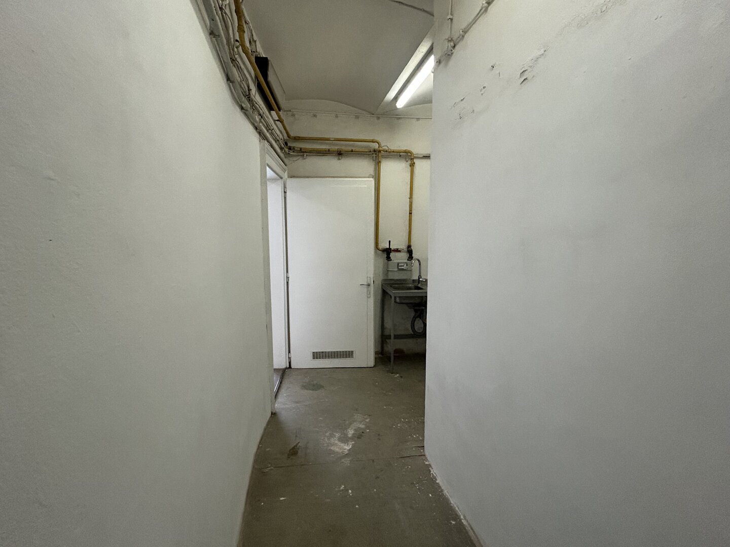 Geschäftslokal direkt am Aumannplatz – vielseitig nutzbar | 1180 Wien