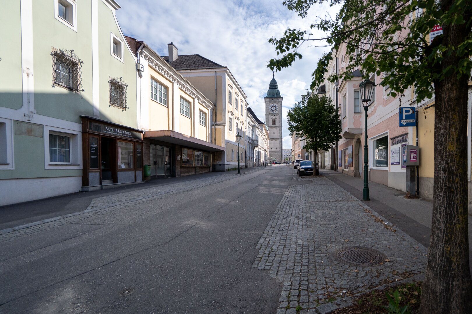 Große, helle Dachgeschoßwohnung mit Terrasse In Enns zu mieten