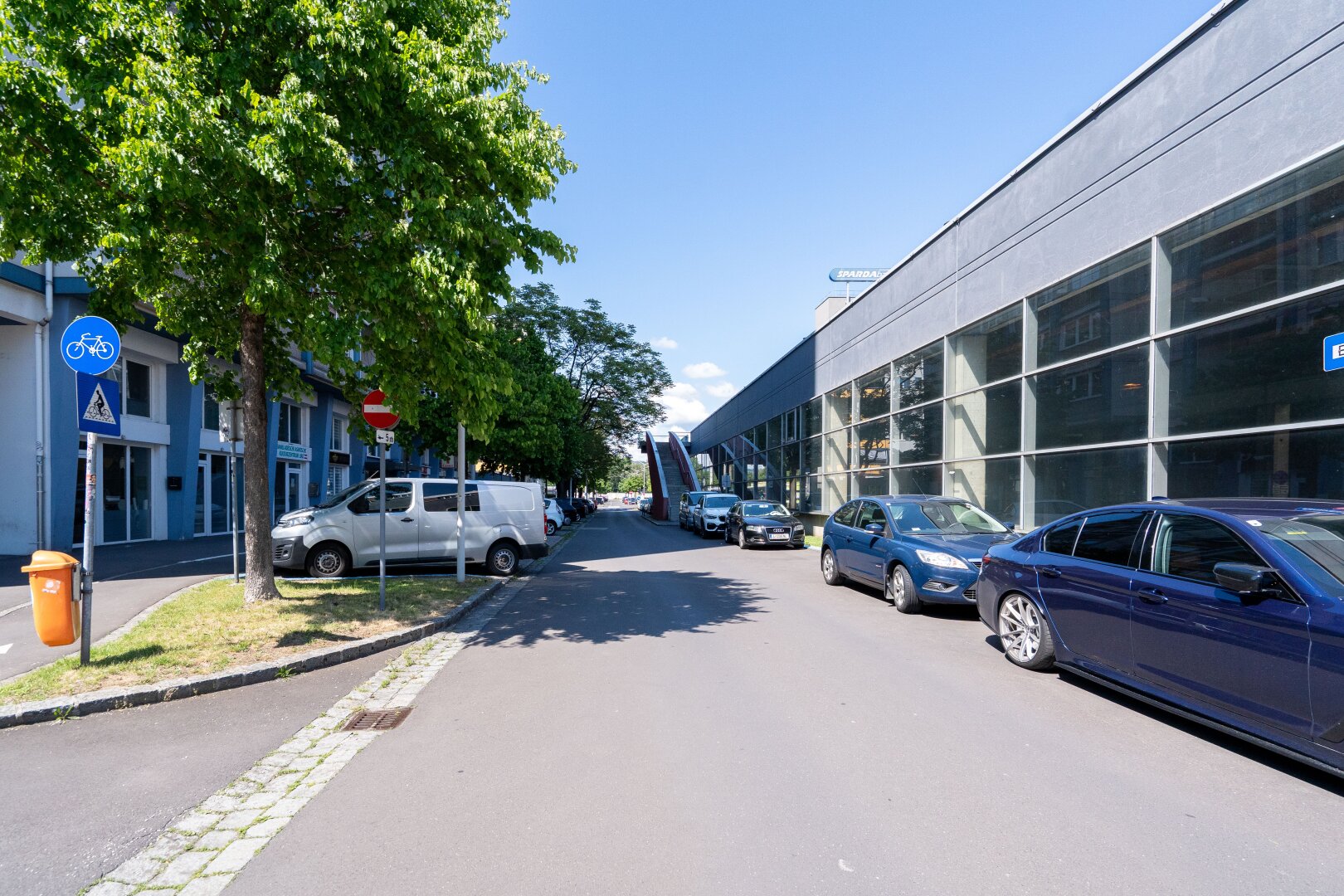 Tolle 2-Zimmer Wohnung mit schönem Ausblick  - Nähe Lenaupark