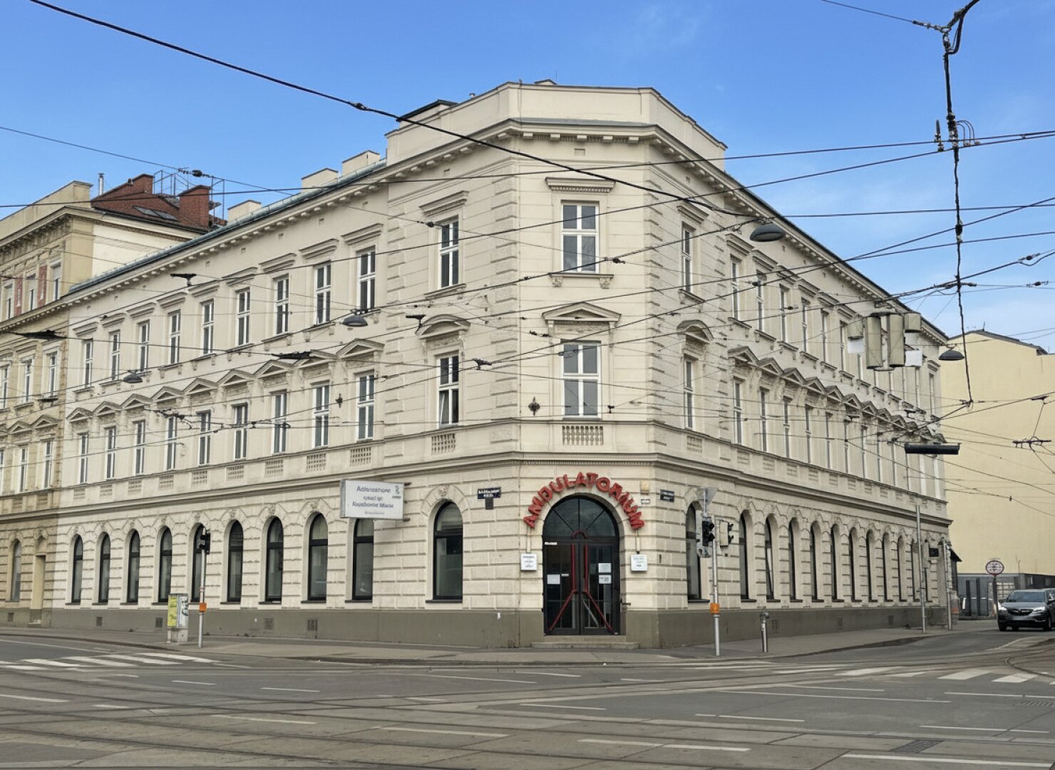 ERSTBEZUG NACH SANIERUNG: geräumige 2-Zimmerwohnung Nähe Adele-Jellinek-Park