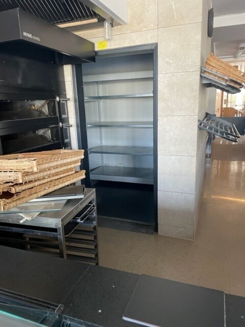 Moderne, neuwertig ausgestattete 269,42 m² Cafeteria in Ärztezentrum!