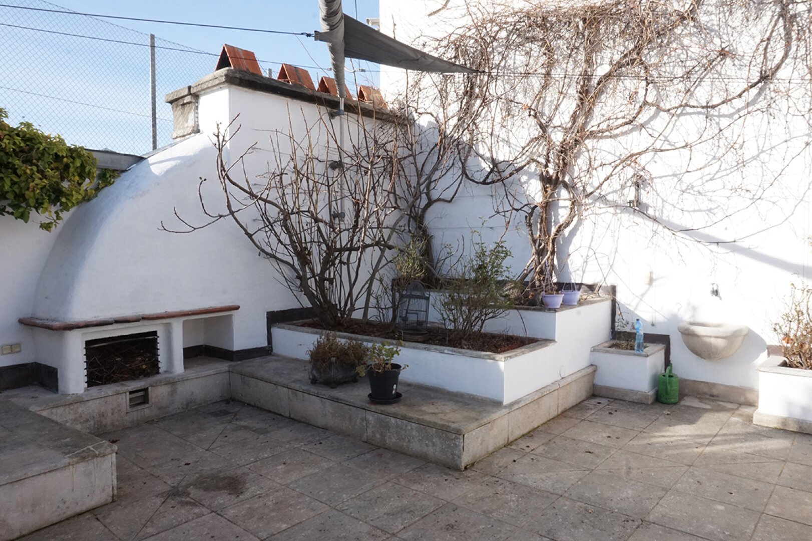 Grabennähe! Dachmaisonette mit bezaubernden Dachgarten in denkmalgeschütztem Barockhaus!