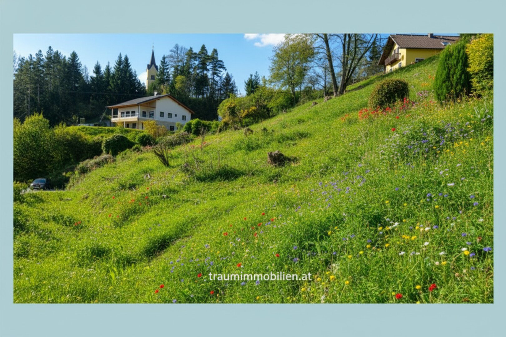 BAUGRUND MIT BERGPANORAMA