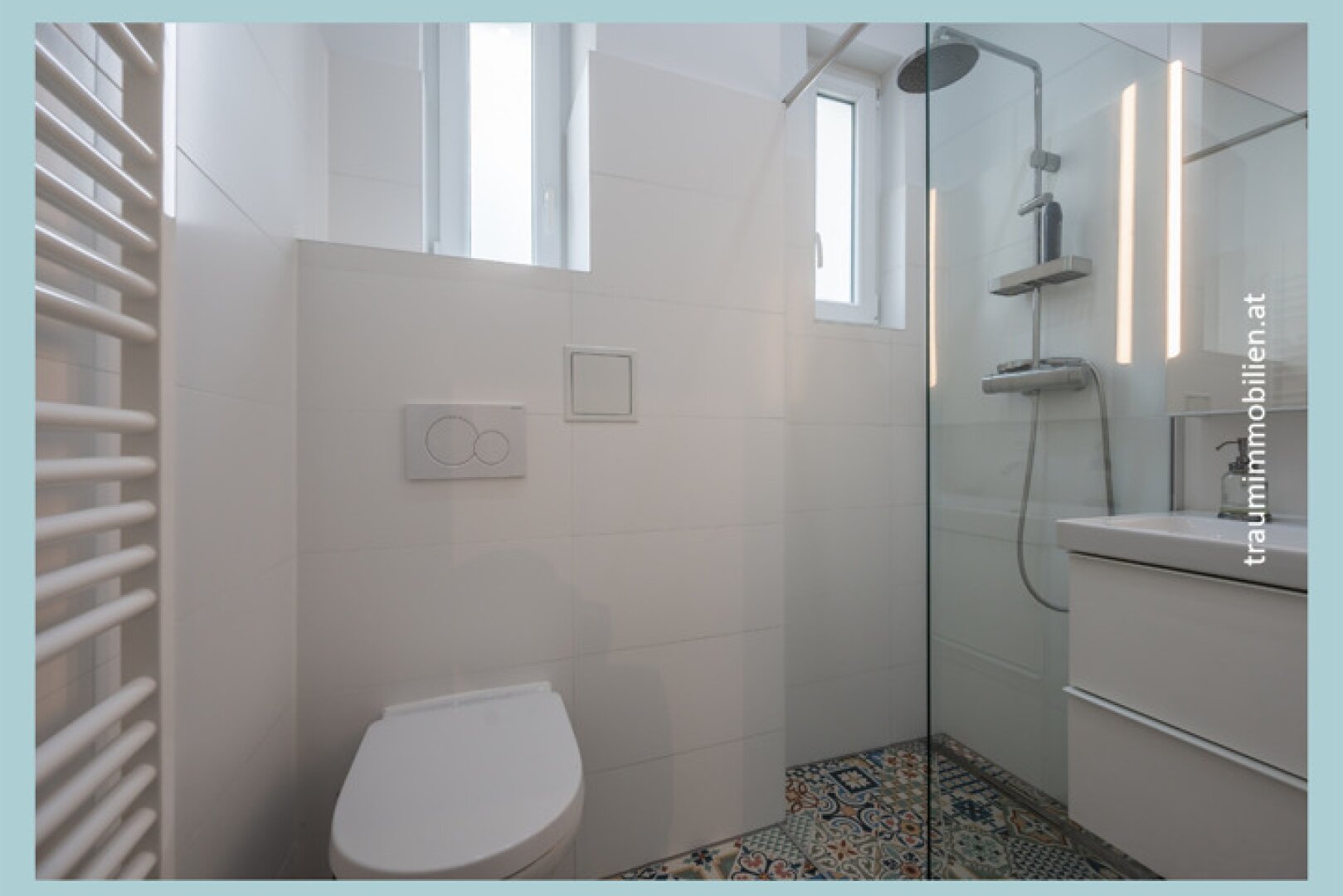 WOHNUNG MIT GRÜNEM INNENHOF