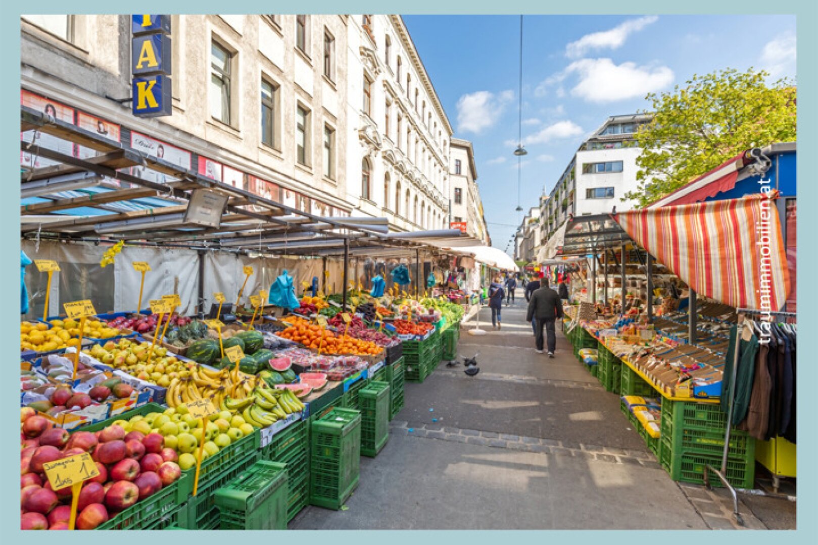 WOHNUNG MIT GRÜNEM INNENHOF