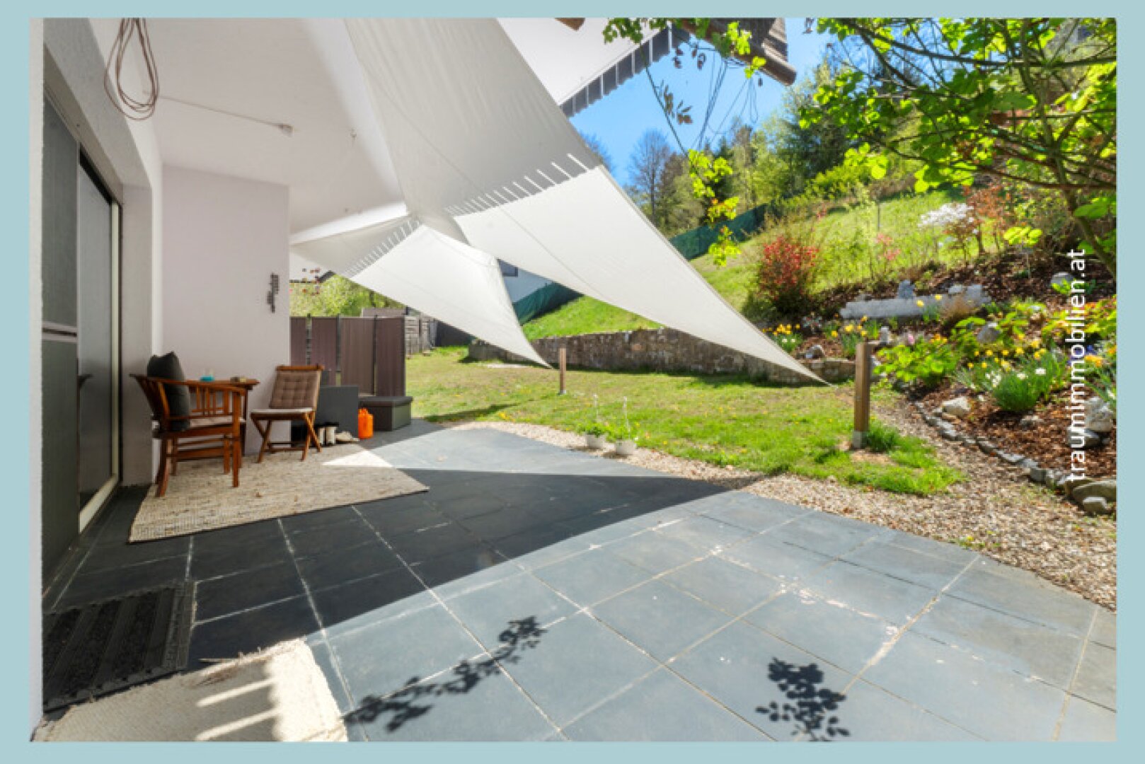 GROßZÜGIGES HAUS IN VELDEN