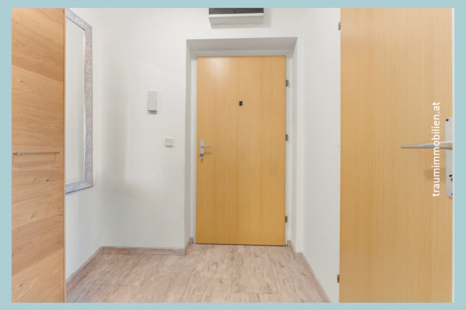 GRÜNE WOHNUNG IM STADTZENTRUM