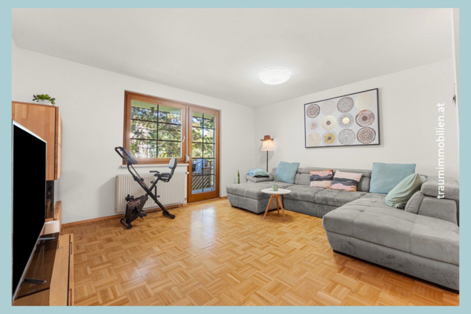 GRÜNE WOHNUNG IM STADTZENTRUM