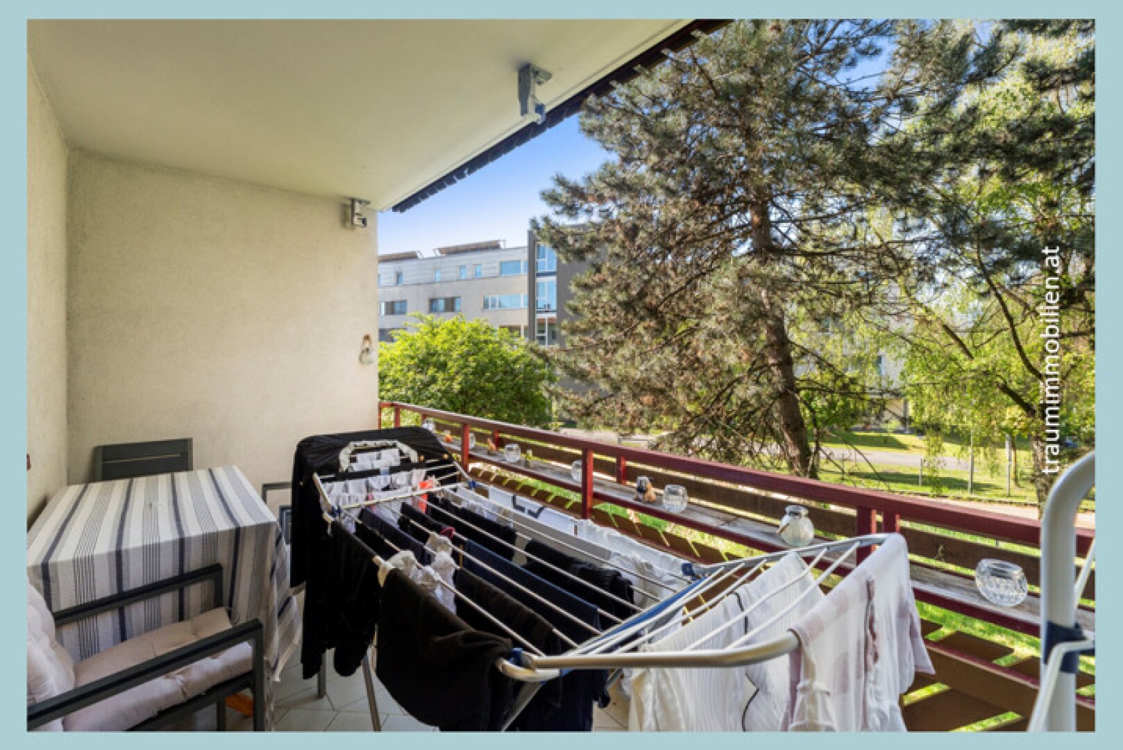 GRÜNE WOHNUNG IM STADTZENTRUM