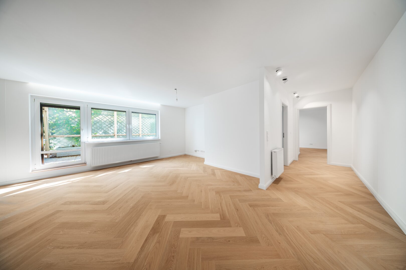 4 Zimmer - Gartenwohnung mit Seltenheitswert in TOP LAGE