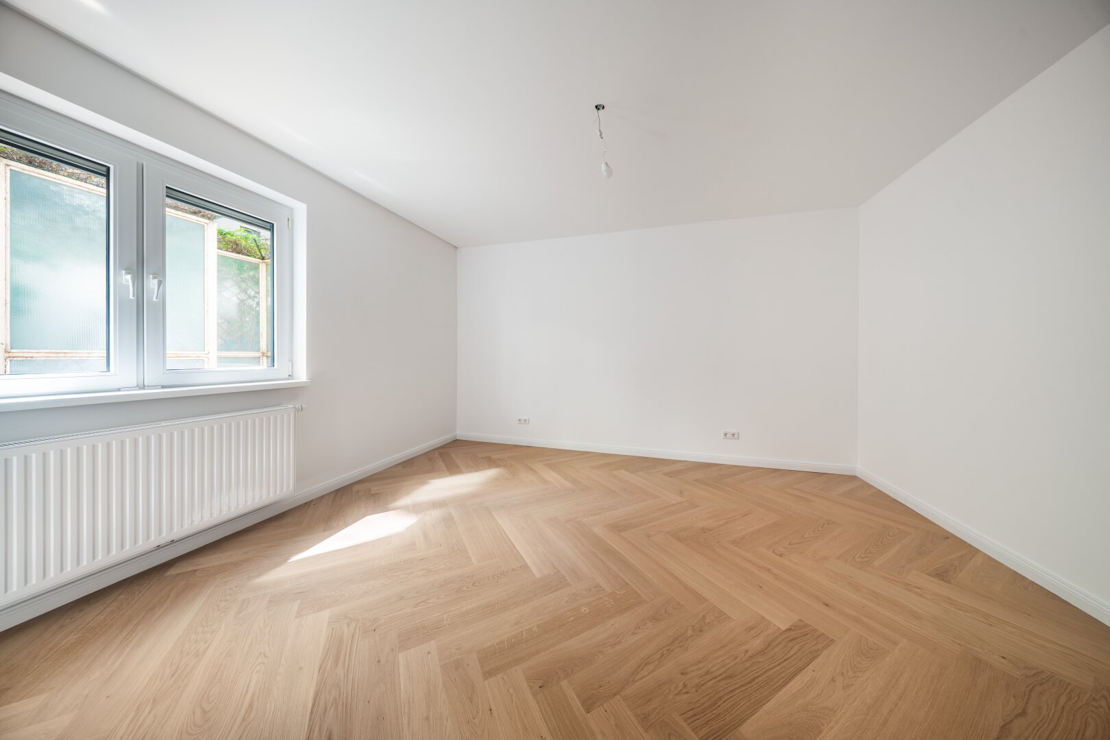 4 Zimmer - Gartenwohnung mit Seltenheitswert in TOP LAGE