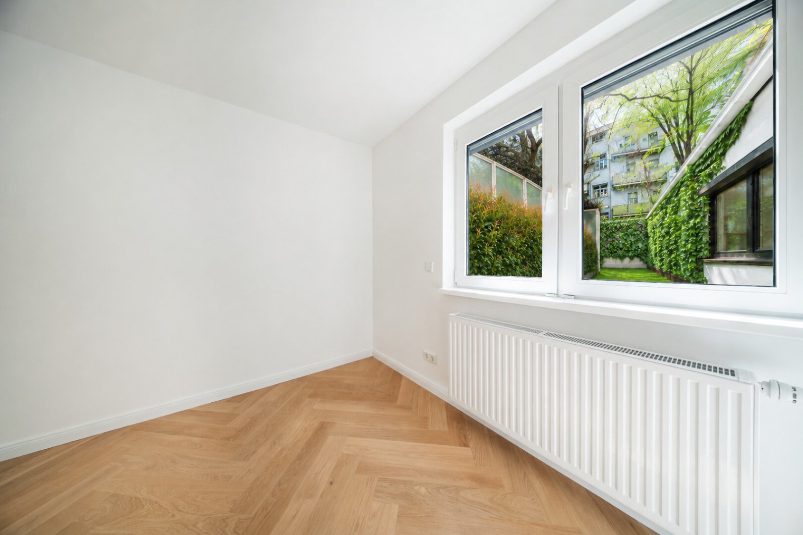 4 Zimmer - Gartenwohnung mit Seltenheitswert in TOP LAGE