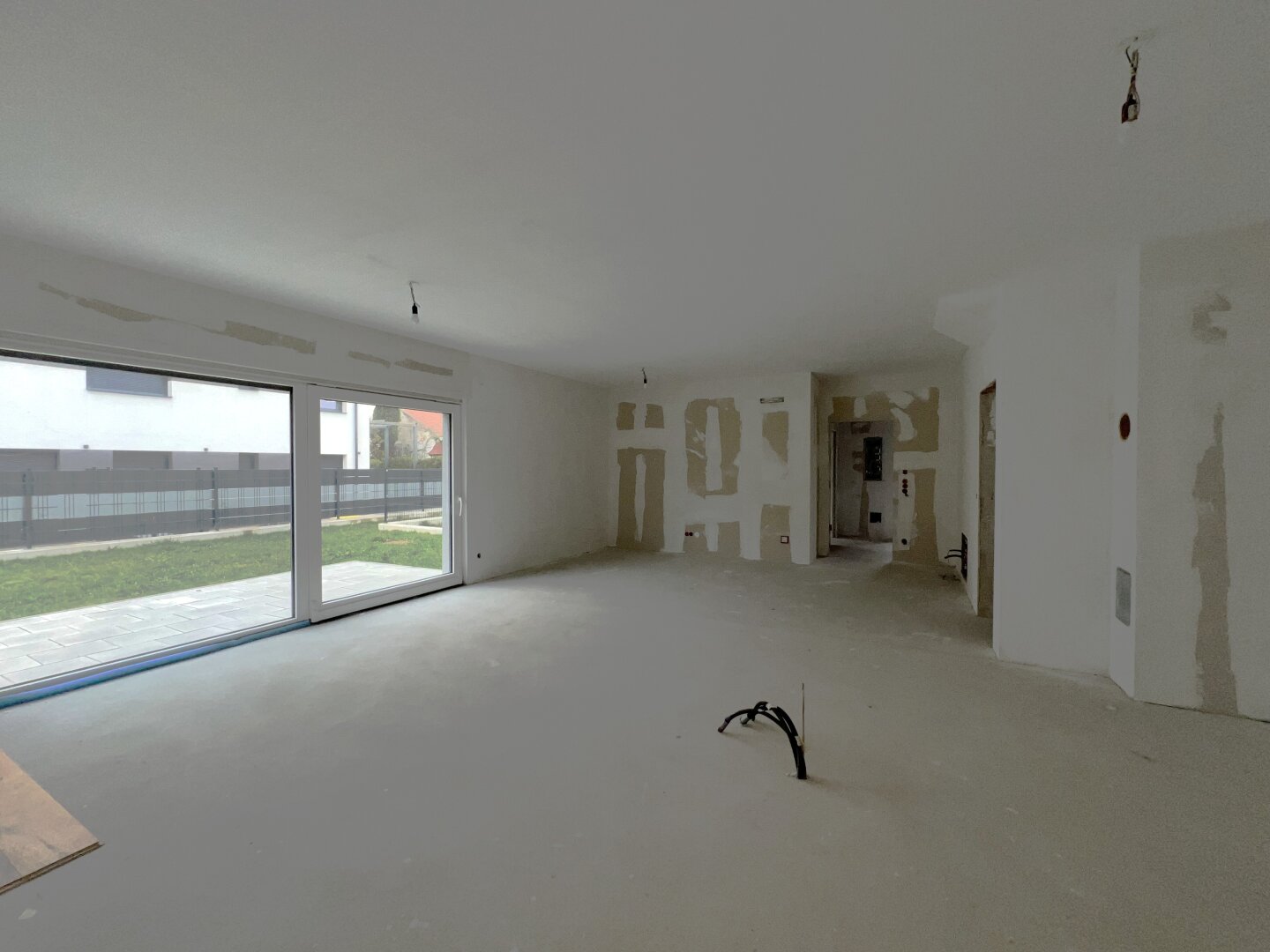 BELAGSFERTIG Moderne und großzügige Doppelhaushälfte!