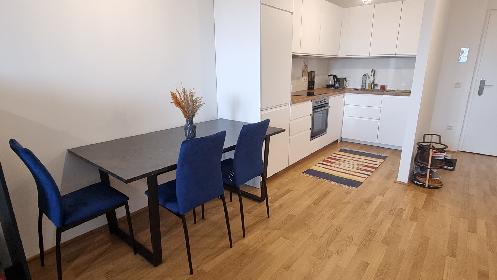 Moderne 2-Zi-Wohnung mit Südbalkon, Fußbodenheizung & Aufzug im 9. Stock, 1030 Wien!