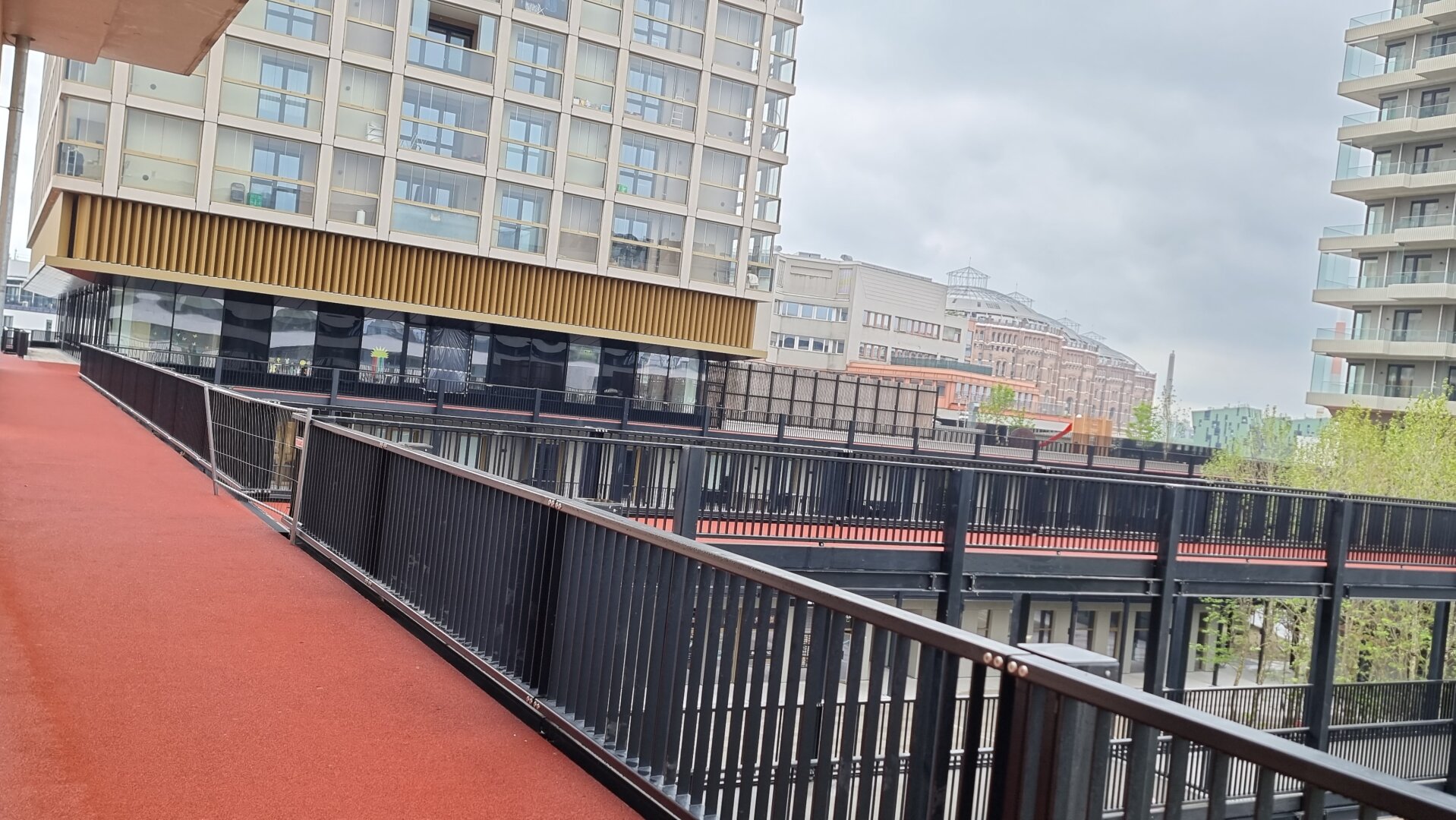 Moderne 2-Zi-Wohnung mit Südbalkon, Fußbodenheizung & Aufzug im 9. Stock, 1030 Wien!