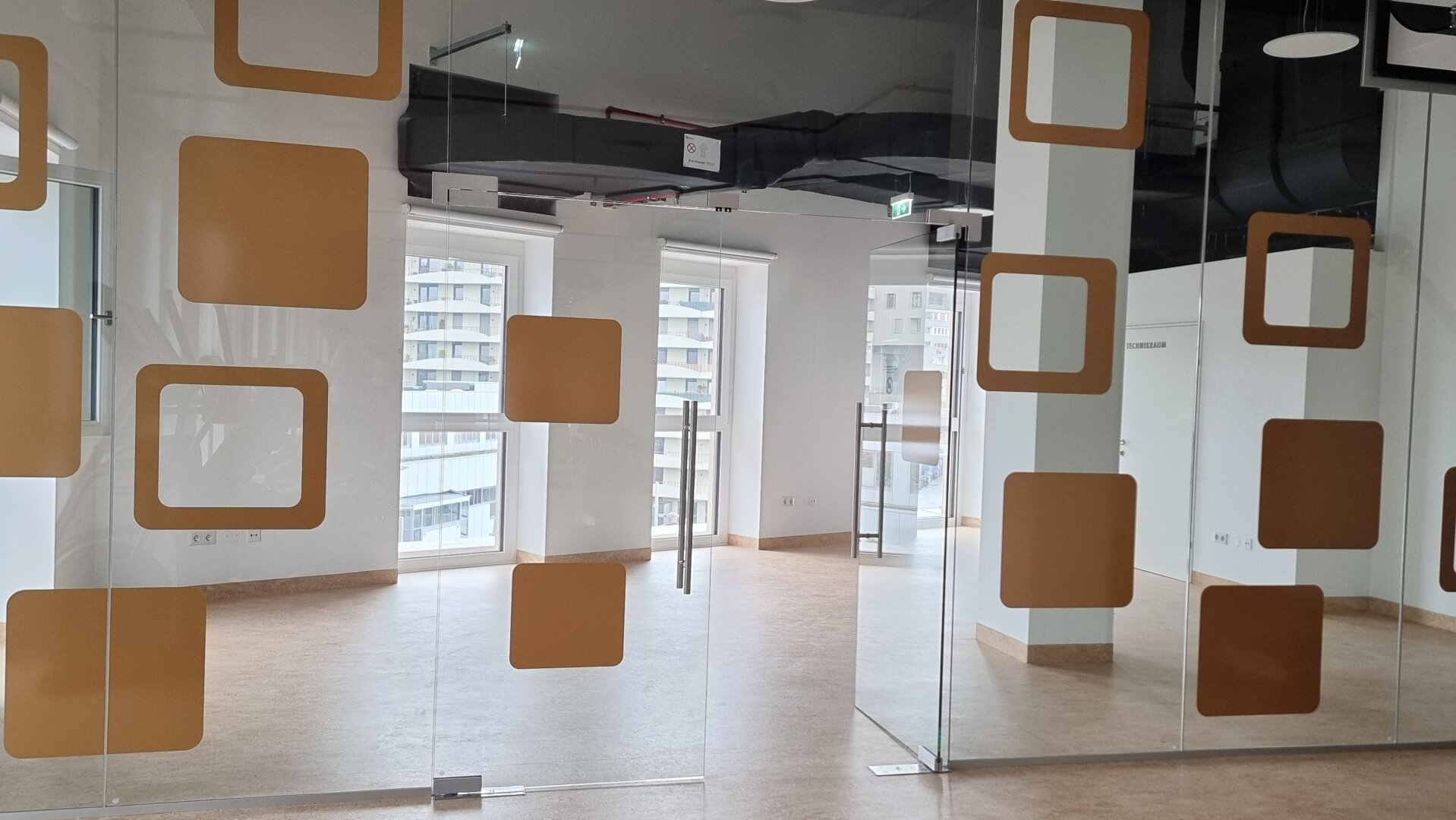 Moderne 2-Zi-Wohnung mit Südbalkon, Fußbodenheizung & Aufzug im 9. Stock, 1030 Wien!