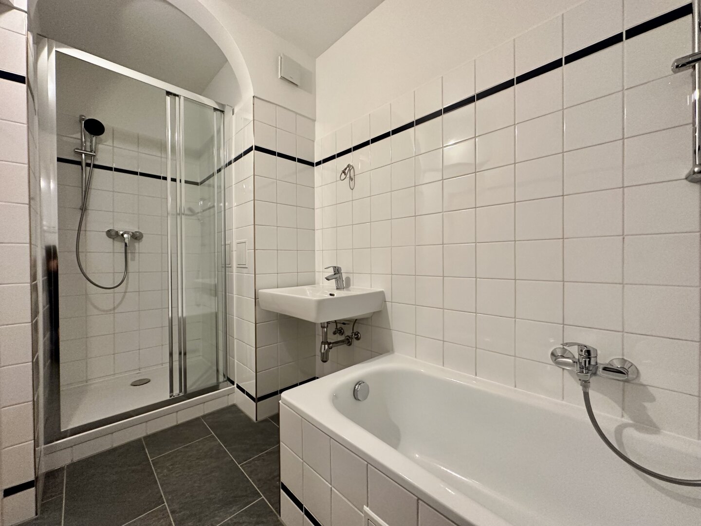 4 Zimmer Wohnung nähe Wasserschloss / TOP Verkehrsanbindung!